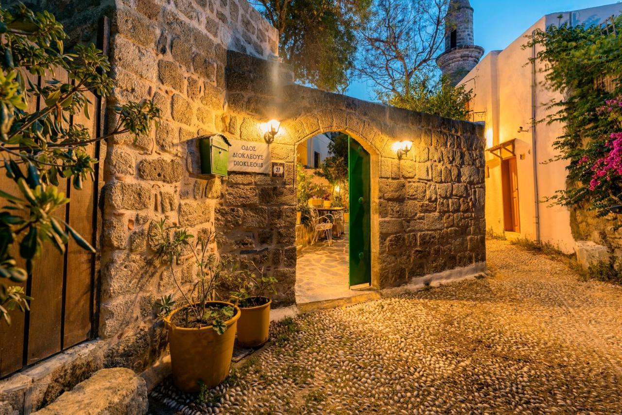 Secret Garden - Old Town Apartment Rhodes City Exterior photo